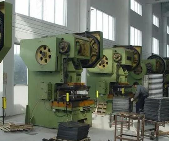 工业地坪油漆翻新效果展示